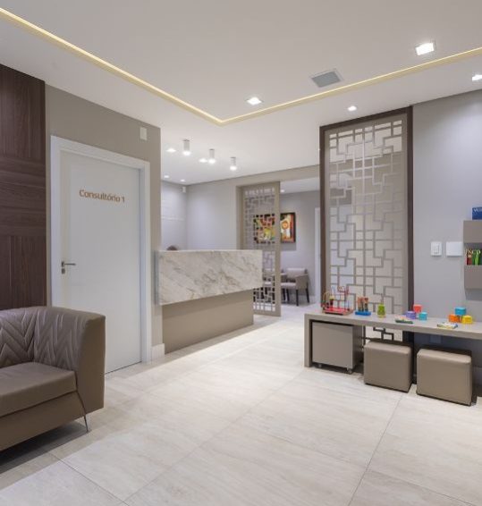 Dra. Soraya Monari - Clínica em Blumenau